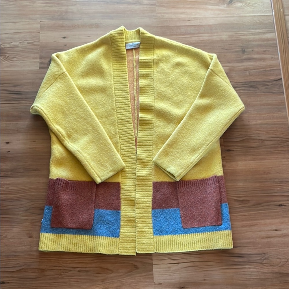 Yellow Open Cardigan with Color Block Design